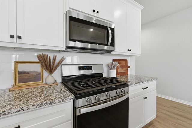 14804 Lost Falls Way, Oklahoma City, OK 73142