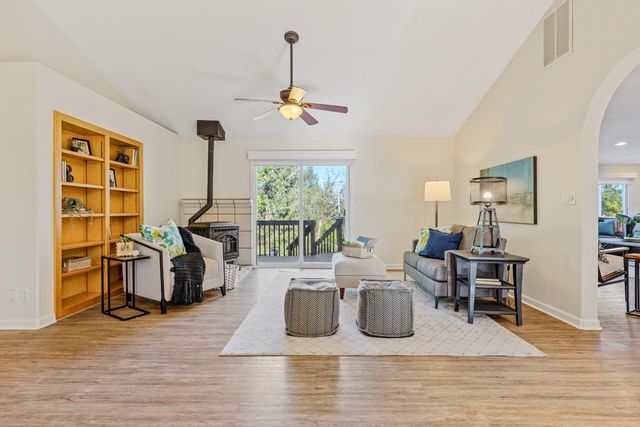 26375 Barb Wire Ln, Colfax, CA 95713