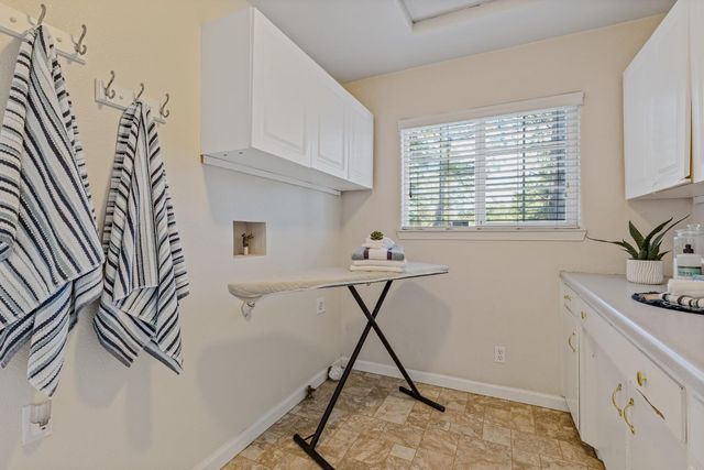 26375 Barb Wire Ln, Colfax, CA 95713