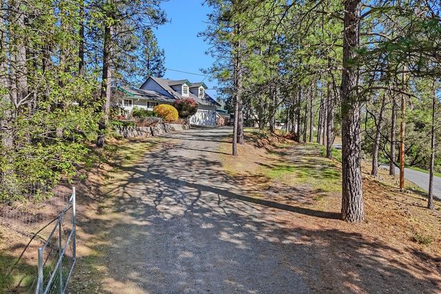 26375 Barb Wire Ln, Colfax, CA 95713