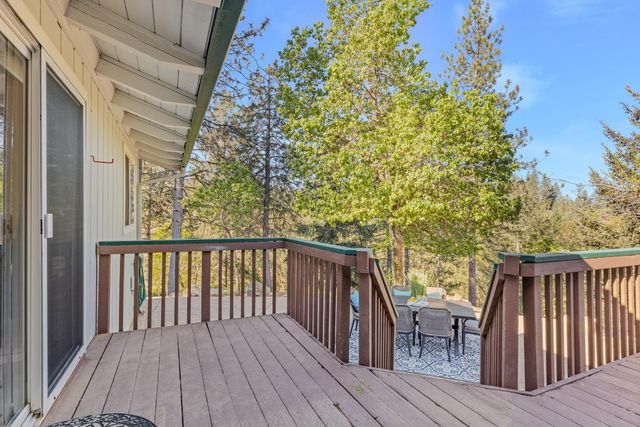 26375 Barb Wire Ln, Colfax, CA 95713