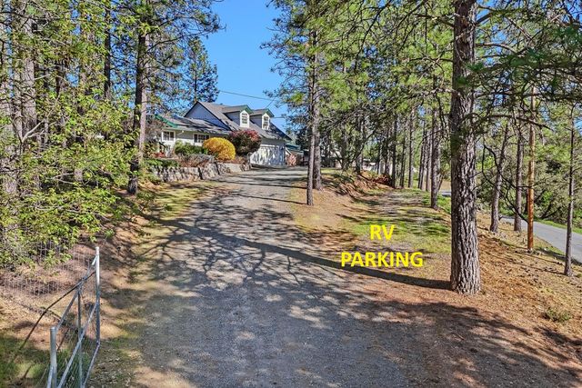 26375 Barb Wire Ln, Colfax, CA 95713