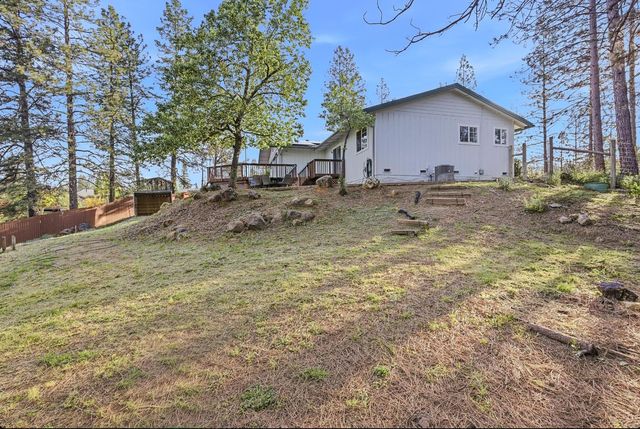 26375 Barb Wire Ln, Colfax, CA 95713