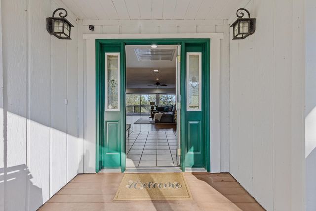 26375 Barb Wire Ln, Colfax, CA 95713