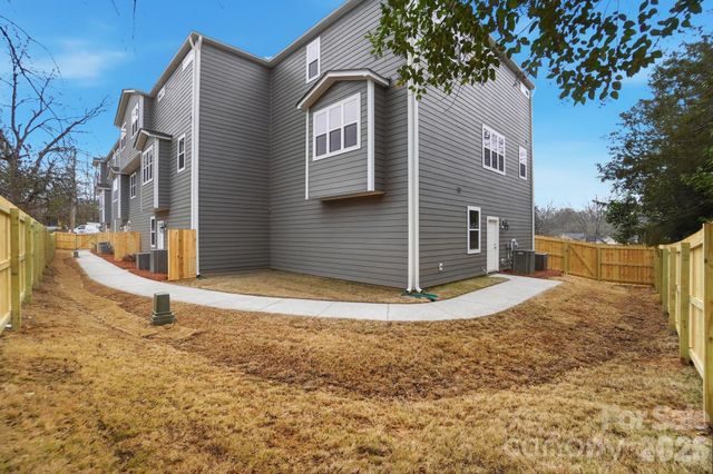 8927, 8929, 8931, 8935 Sharonbrook Drive, Charlotte, NC 28210