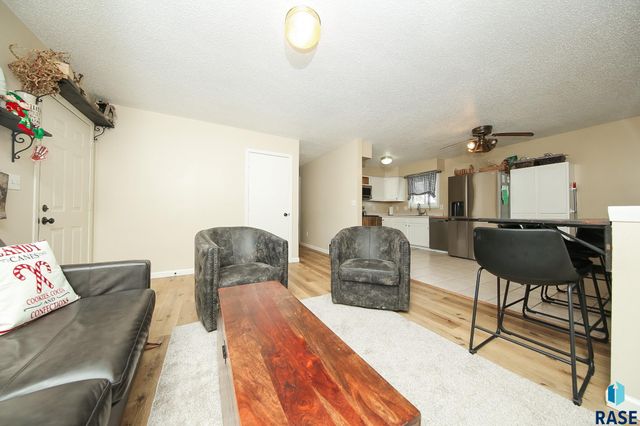 805 S Blaine St Street, Lennox, SD 57039