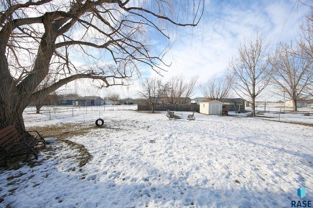 805 S Blaine St Street, Lennox, SD 57039