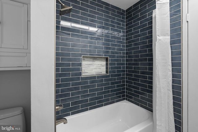 21 NEERWINDER CT, Germantown, MD 20874