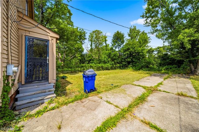 13405 Bartlett Avenue, Cleveland, OH 44120