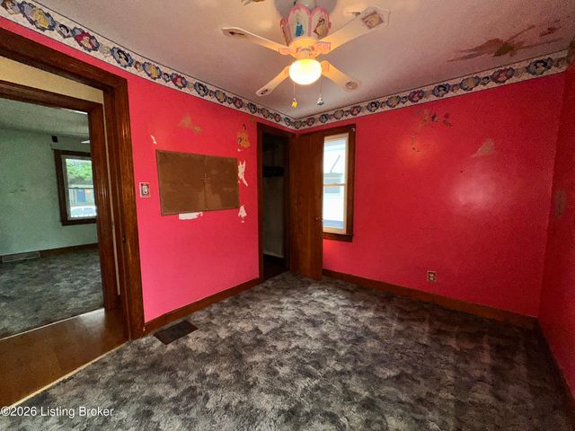 1346 Lillian Ave, Louisville, KY 40208