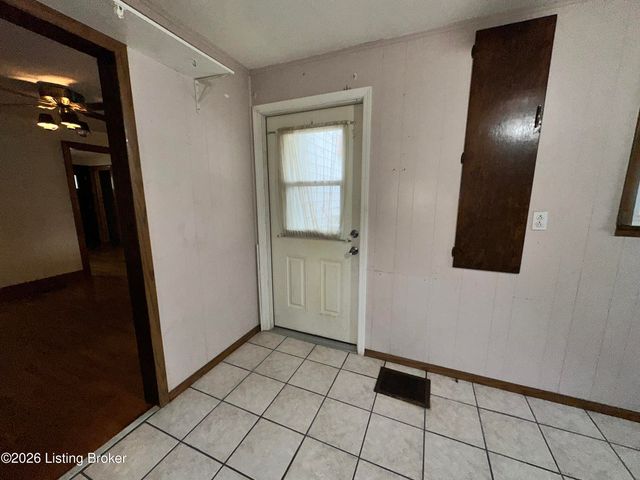1346 Lillian Ave, Louisville, KY 40208