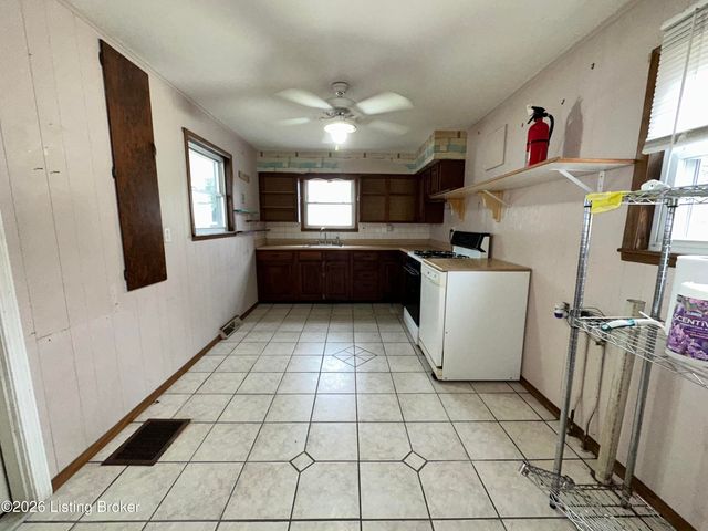 1346 Lillian Ave, Louisville, KY 40208