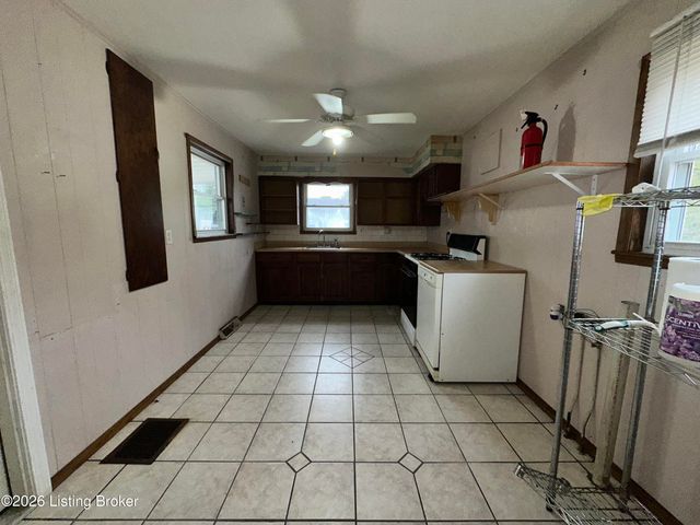 1346 Lillian Ave, Louisville, KY 40208