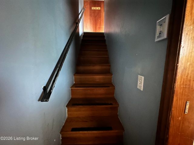 1346 Lillian Ave, Louisville, KY 40208