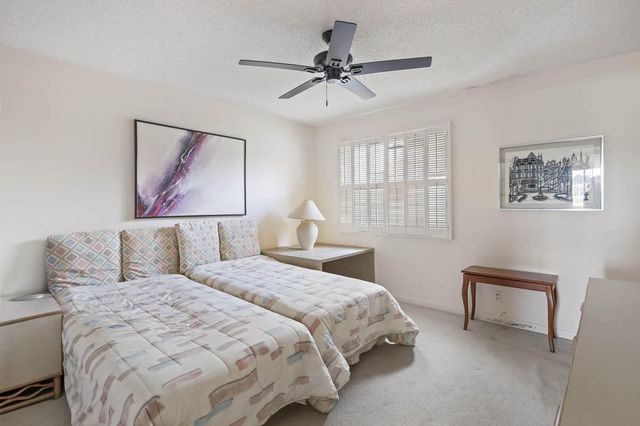 4541 Luxemburg Court, Greenacres, FL 33467