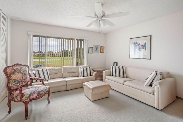 4541 Luxemburg Court, Greenacres, FL 33467