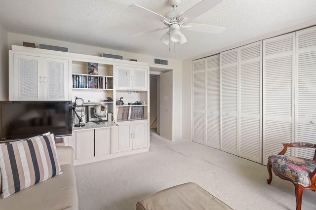 4541 Luxemburg Court, Greenacres, FL 33467