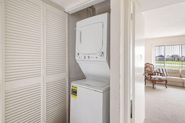 4541 Luxemburg Court, Greenacres, FL 33467