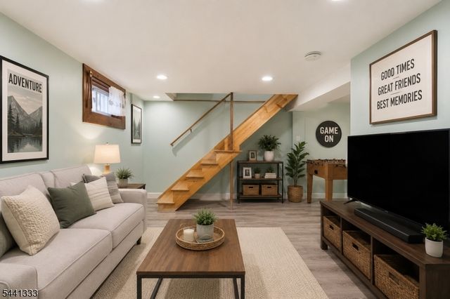 207 Buchanan St, Linden City, NJ 07036