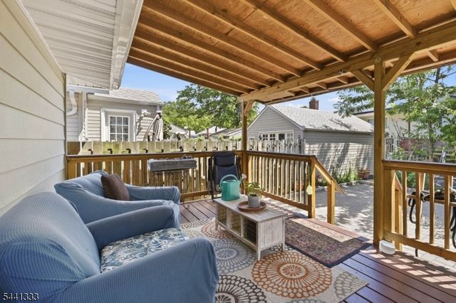 207 Buchanan St, Linden City, NJ 07036
