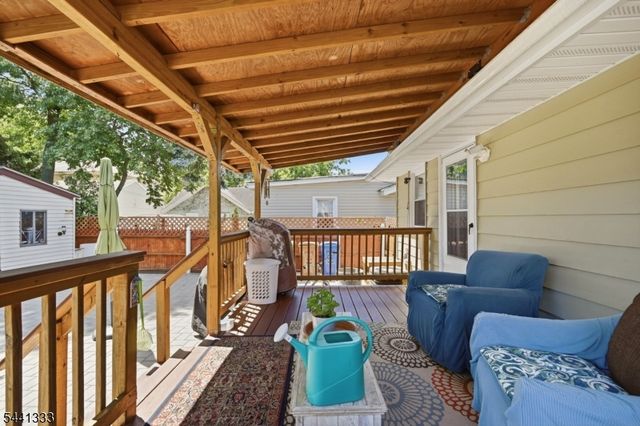 207 Buchanan St, Linden City, NJ 07036