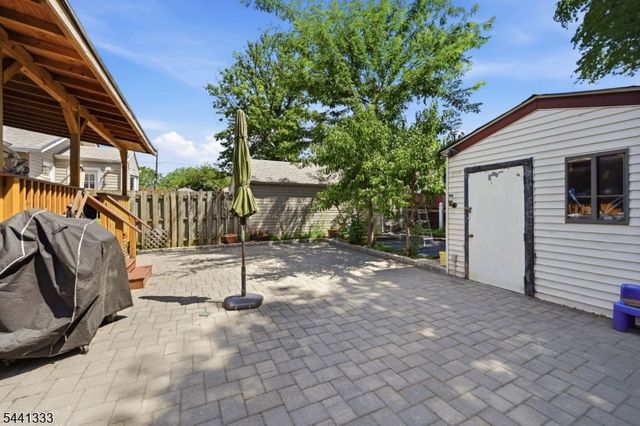 207 Buchanan St, Linden City, NJ 07036