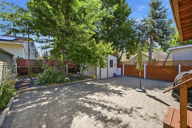 207 Buchanan St, Linden City, NJ 07036