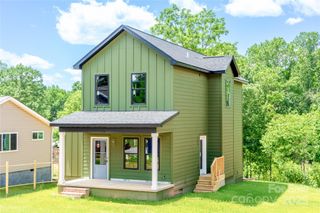 1130 8th Street, Statesville, NC 28677