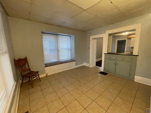 1159 SW Plass AVE, Topeka, KS 66604