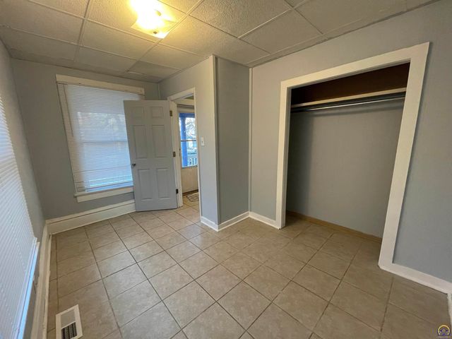 1159 SW Plass AVE, Topeka, KS 66604