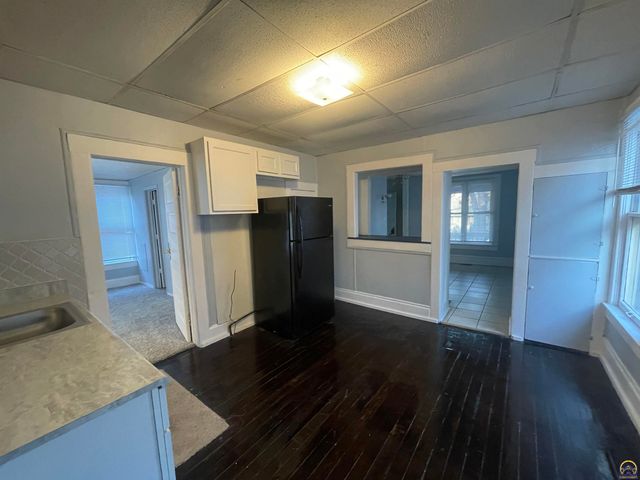 1159 SW Plass AVE, Topeka, KS 66604