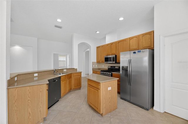 1013 EMERALD DUNES DRIVE, Sun City Center, FL 33573