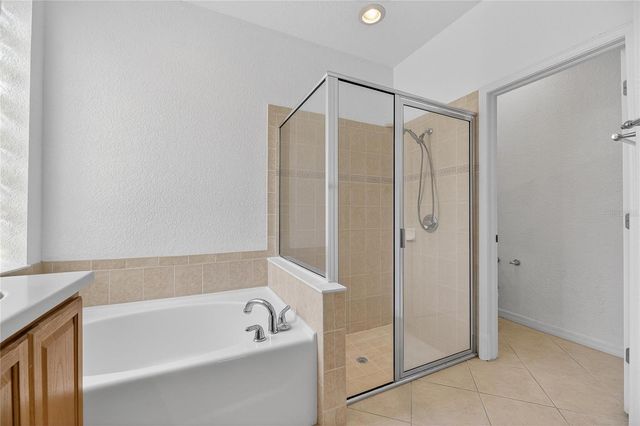 1013 EMERALD DUNES DRIVE, Sun City Center, FL 33573