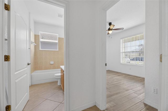 1013 EMERALD DUNES DRIVE, Sun City Center, FL 33573