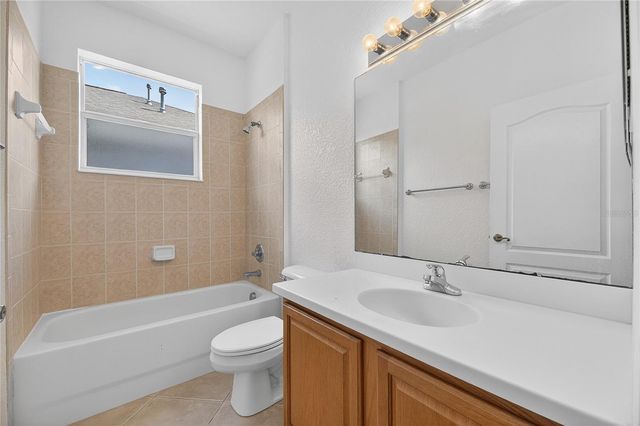 1013 EMERALD DUNES DRIVE, Sun City Center, FL 33573