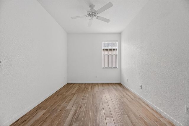 1013 EMERALD DUNES DRIVE, Sun City Center, FL 33573