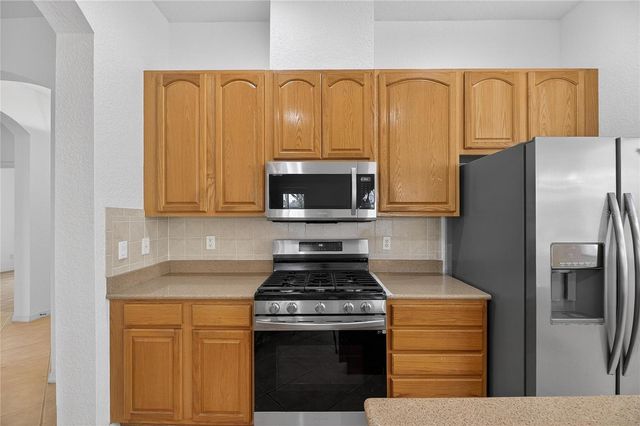 1013 EMERALD DUNES DRIVE, Sun City Center, FL 33573