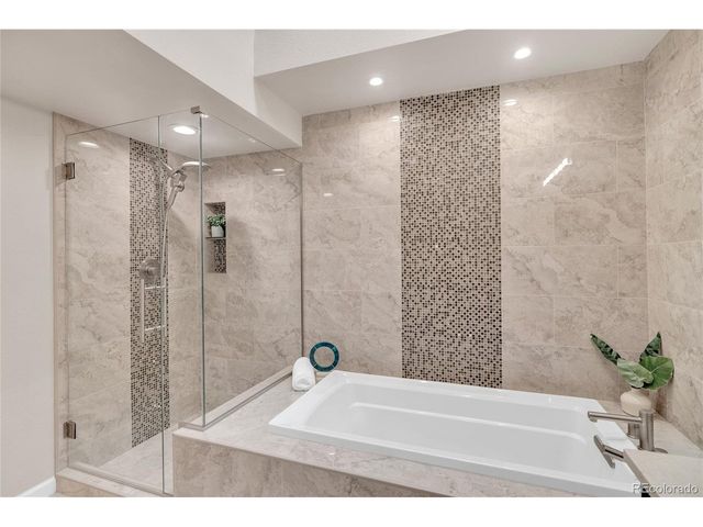 5555 E Briarwood Ave 607, Centennial, CO 80122