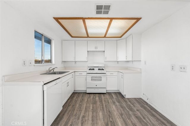 40974 156th Street E, Lake Los Angeles, CA 93535