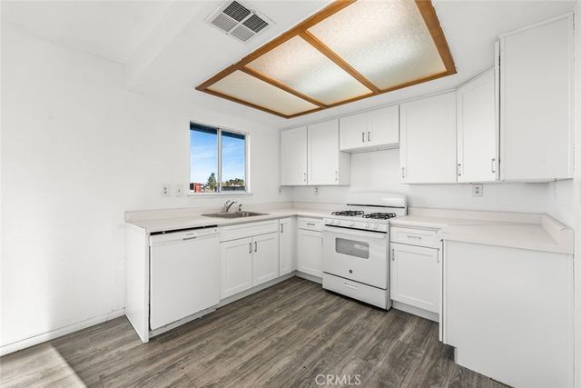 40974 156th Street E, Lake Los Angeles, CA 93535