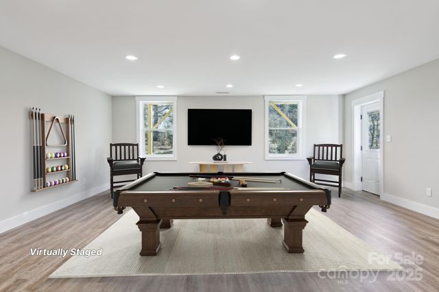 8 Escondido Drive, Asheville, NC 28806