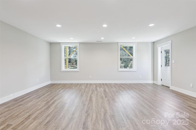 8 Escondido Drive, Asheville, NC 28806