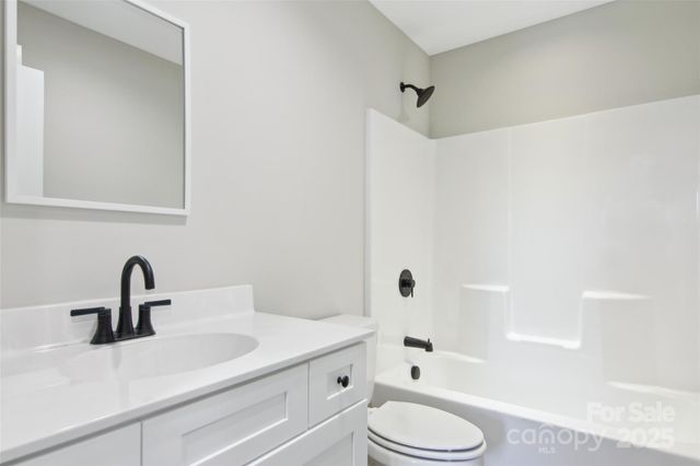 8 Escondido Drive, Asheville, NC 28806