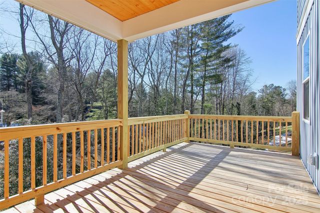 8 Escondido Drive, Asheville, NC 28806