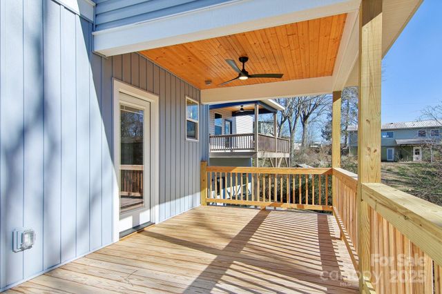 8 Escondido Drive, Asheville, NC 28806