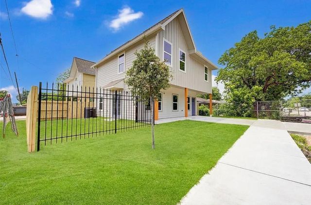 8361 Tate Street, Houston, TX 77028