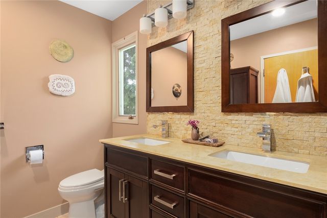 5 Barbour Drive, Providence, RI 02906