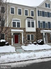 602 CLIFF LN, Malvern, PA 19355