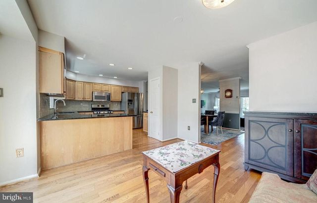 4113 MEADOW FIELD CT, Fairfax, VA 22033