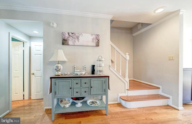 4113 MEADOW FIELD CT, Fairfax, VA 22033